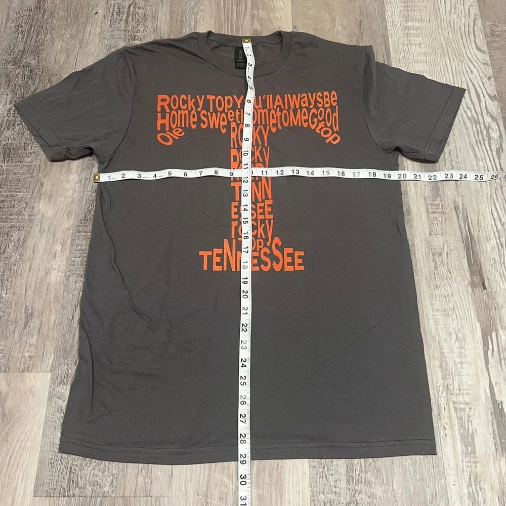 Tennessee Vols Rocky Top‎ NCAA T Shirt Gildan Gray Medium